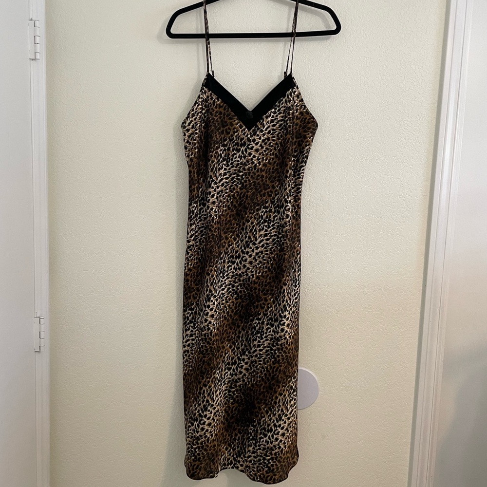 90’s Midi Leopard Animal Print Polyester Slip with velvet rose, size M